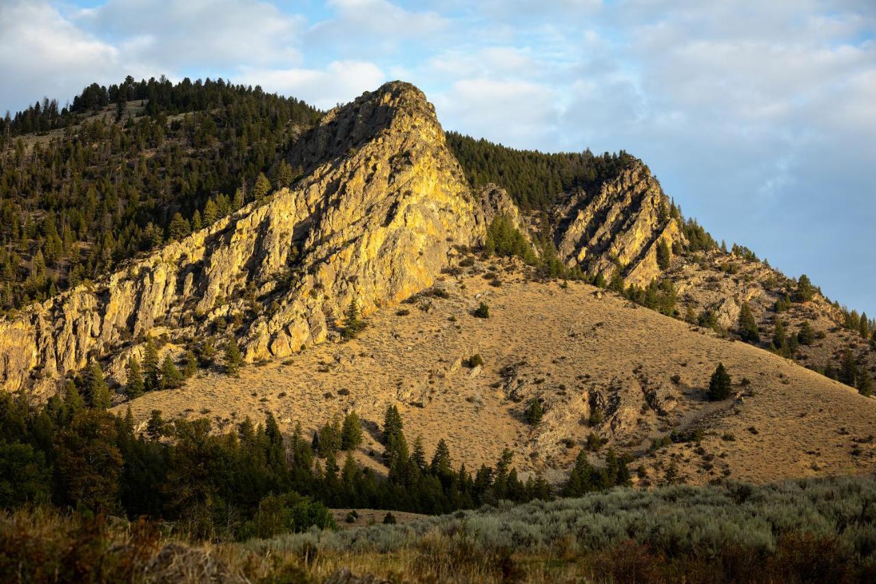 Вилла Twin Peaks Guest Ranch Salmon Экстерьер фото
